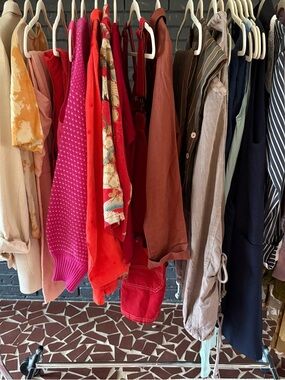 Women’s Live show listing natural fibers luxe dresses